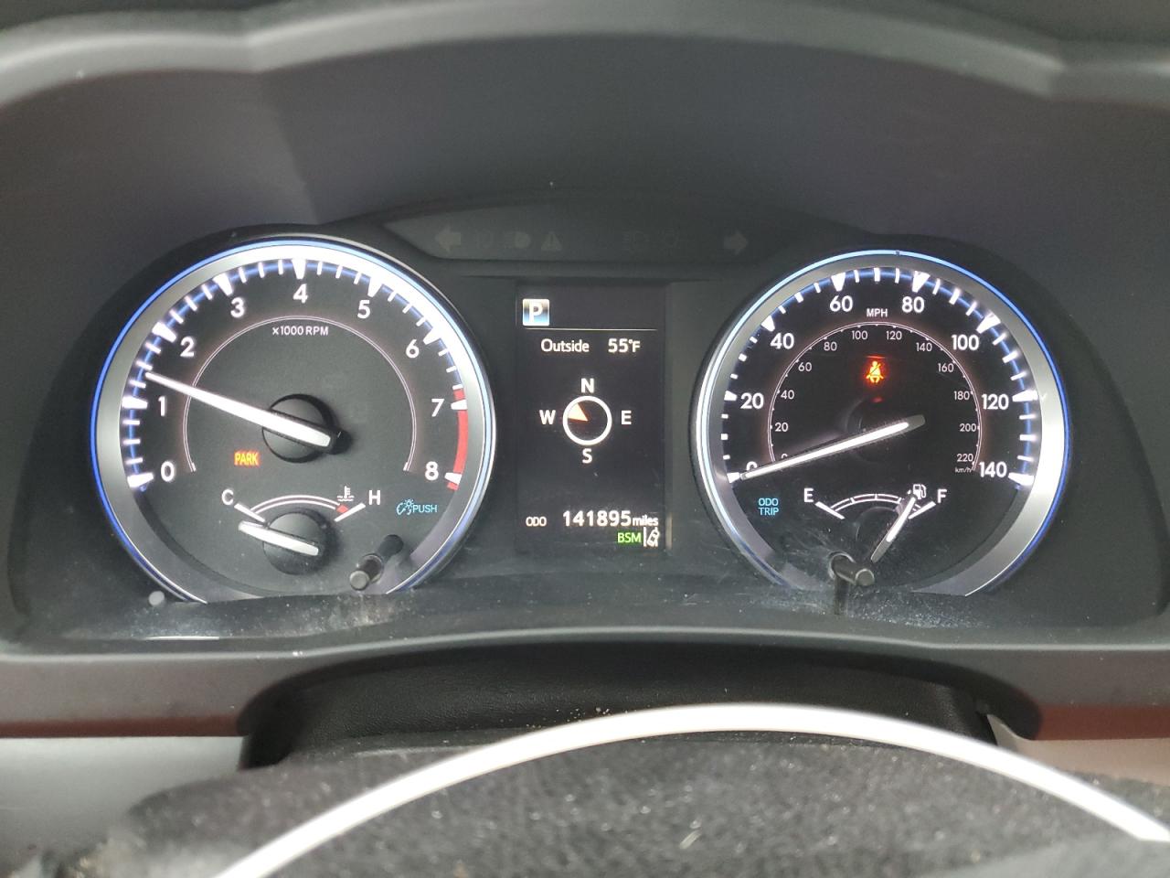 2019 Toyota Highlander VIN 5TDKZRFH6KS572108 Copart auction photo, front end damage thumbnail 9