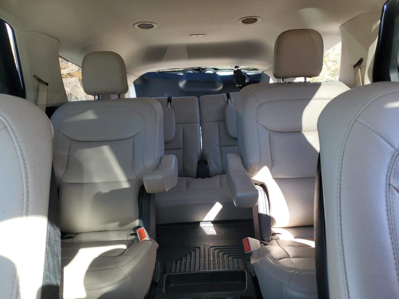 2020 Ford Explorer VIN 1FMSK7DH1LGD12749 Copart auction photo, all over damage thumbnail 10