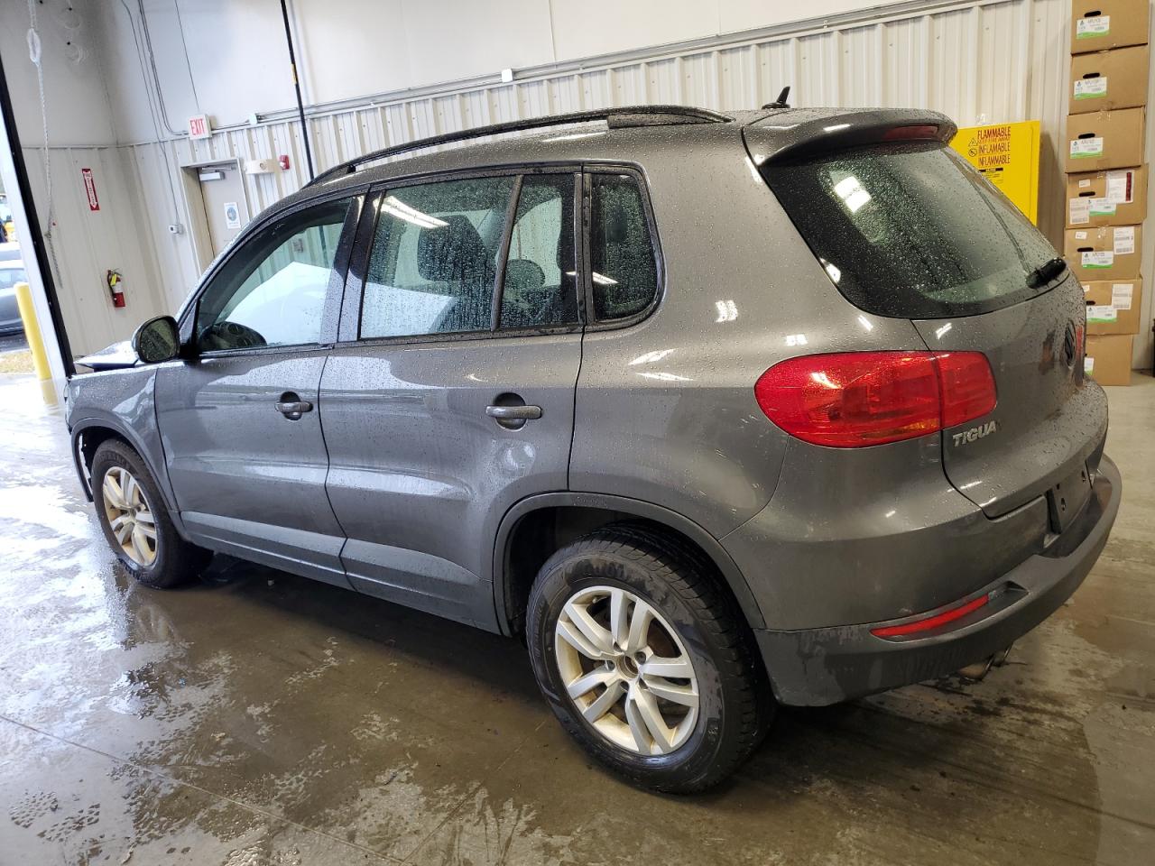 2016 Volkswagen Tiguan VIN WVGBV7AX5GW614656 Copart auction photo, front end damage thumbnail 2