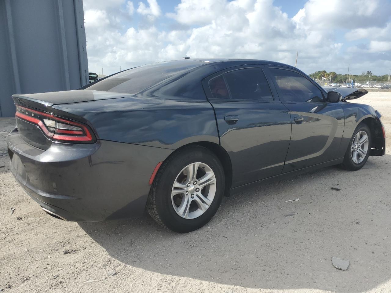 2019 Dodge Charger VIN 2C3CDXBGXKH644001 Copart auction photo, front end / side damage thumbnail 3