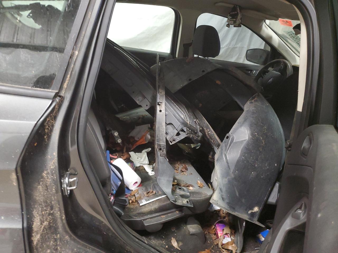 2017 Ford Escape VIN 1FMCU0F70HUE64587 Copart auction photo, front end / rear end damage thumbnail 11