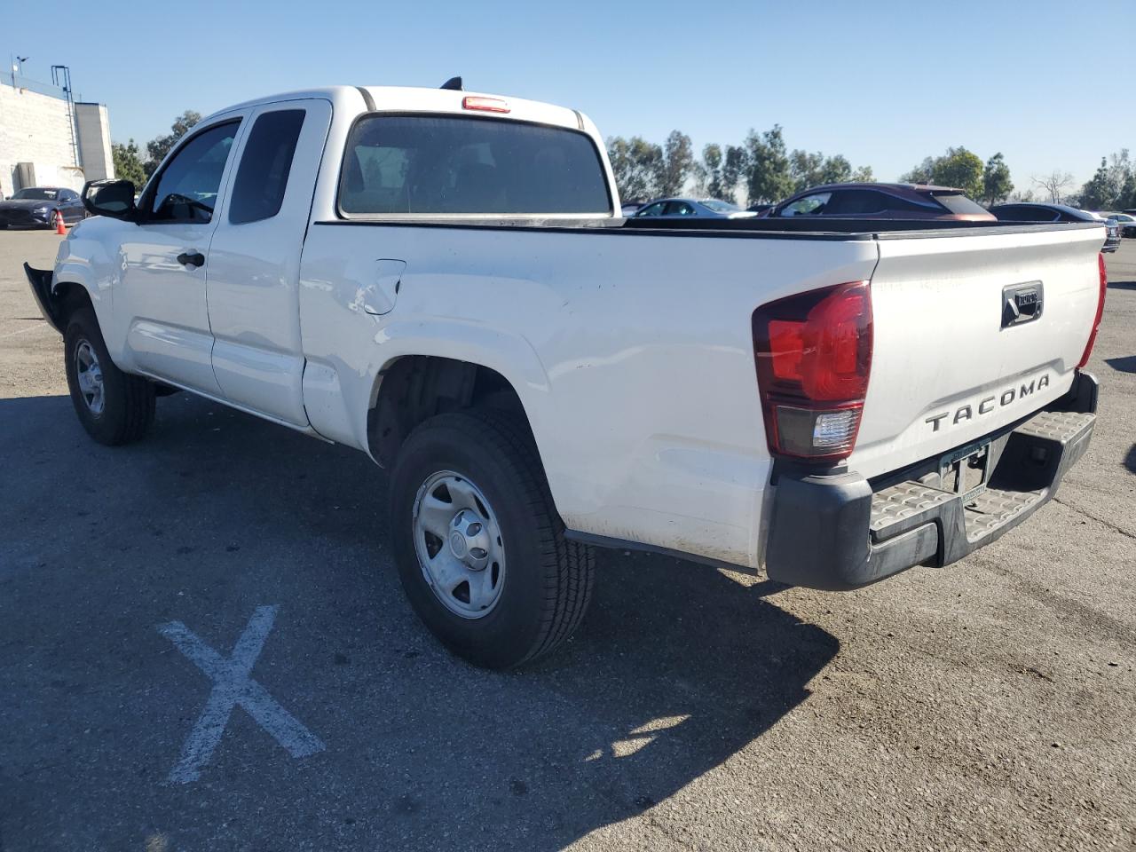 2018 Toyota Tacoma VIN 5TFRX5GN6JX110626 Copart auction photo, front end damage thumbnail 2