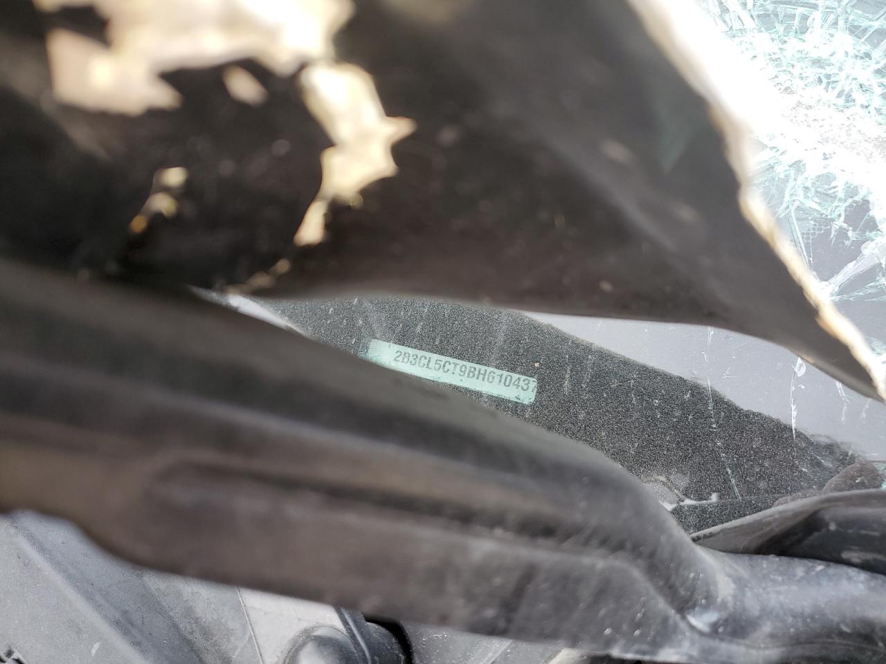 2011 Dodge Charger VIN 2B3CL5CT9BH610437 Copart auction photo, front end / side damage thumbnail 14