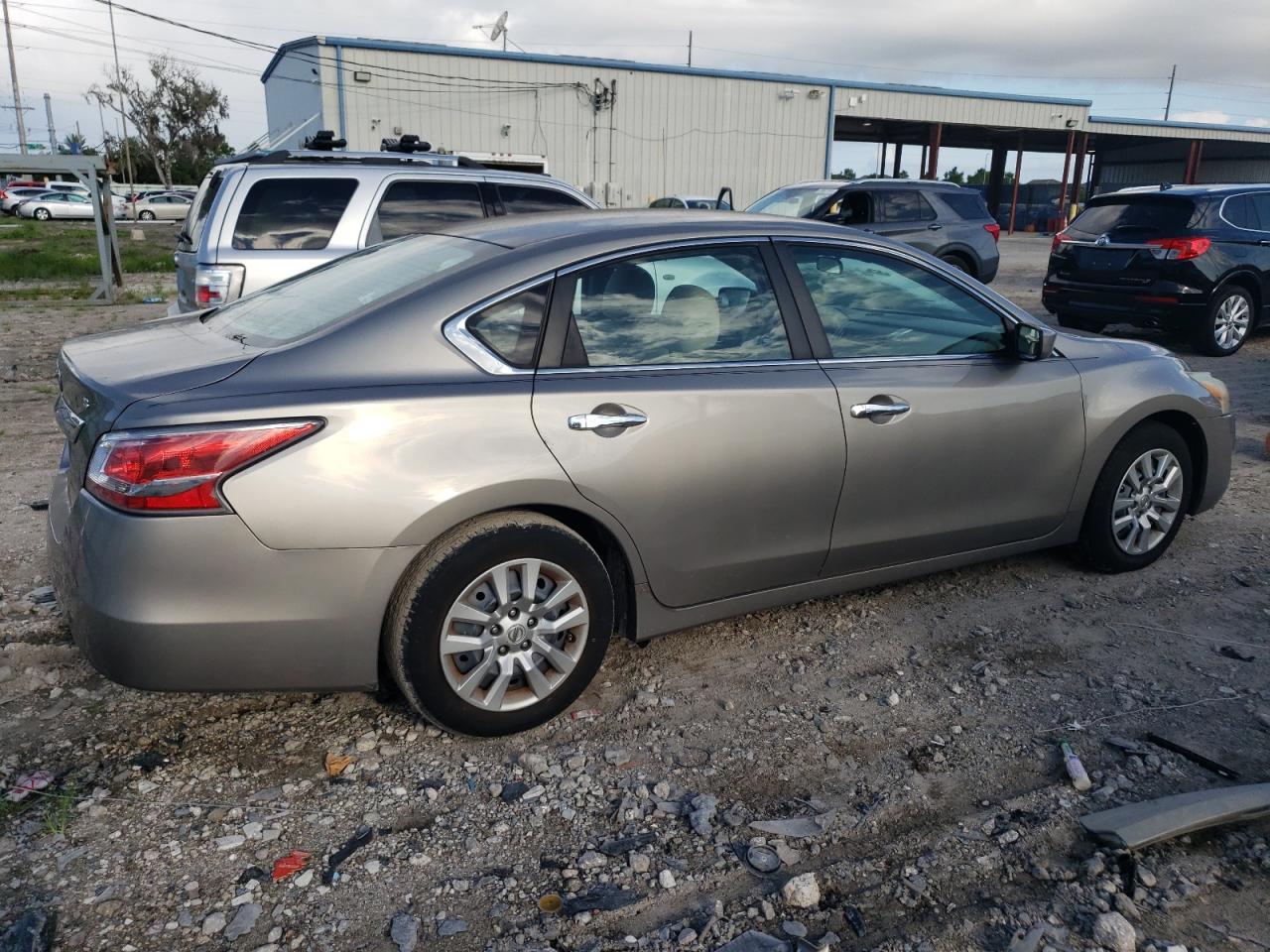 2015 Nissan Altima VIN 1N4AL3AP3FC138007 Copart auction photo, water/flood damage thumbnail 3
