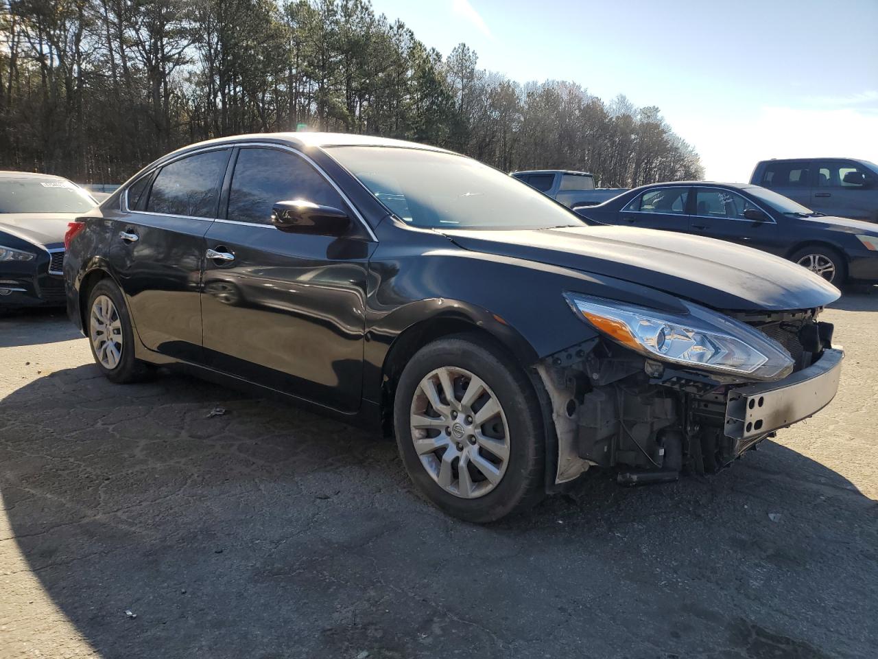 2017 Nissan Altima VIN 1N4AL3AP4HN302422 Copart auction photo, front end damage thumbnail 4