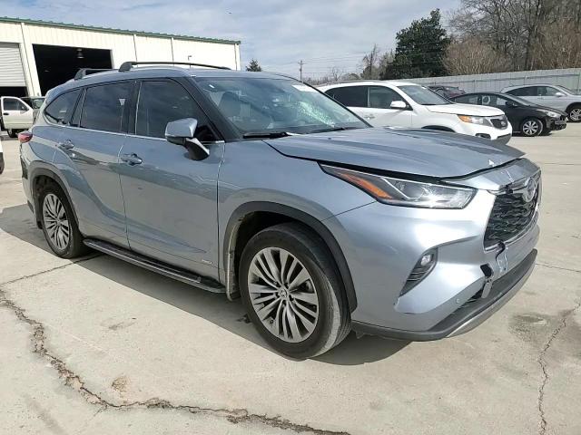 2022 Toyota Highlander VIN 5TDEBRCH7NS082027 Copart auction photo, rear end damage thumbnail 10