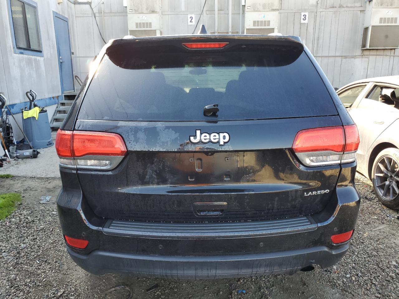 2017 Jeep Grand Cherokee VIN 1C4RJEAG8HC637824 Copart auction photo, side damage thumbnail 6