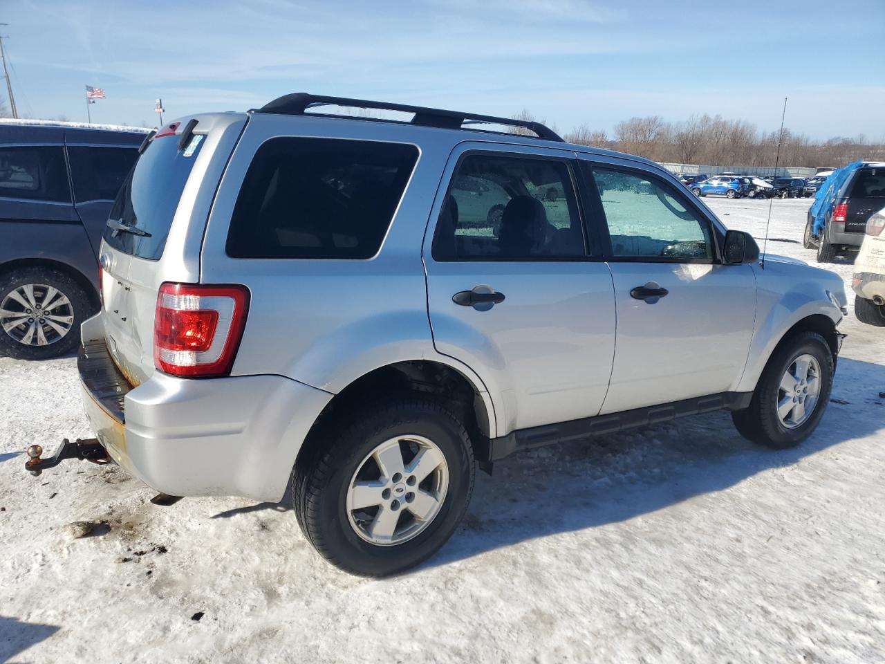2010 Ford Escape VIN 1FMCU9C7XAKD34729 Copart auction photo, front end damage thumbnail 3