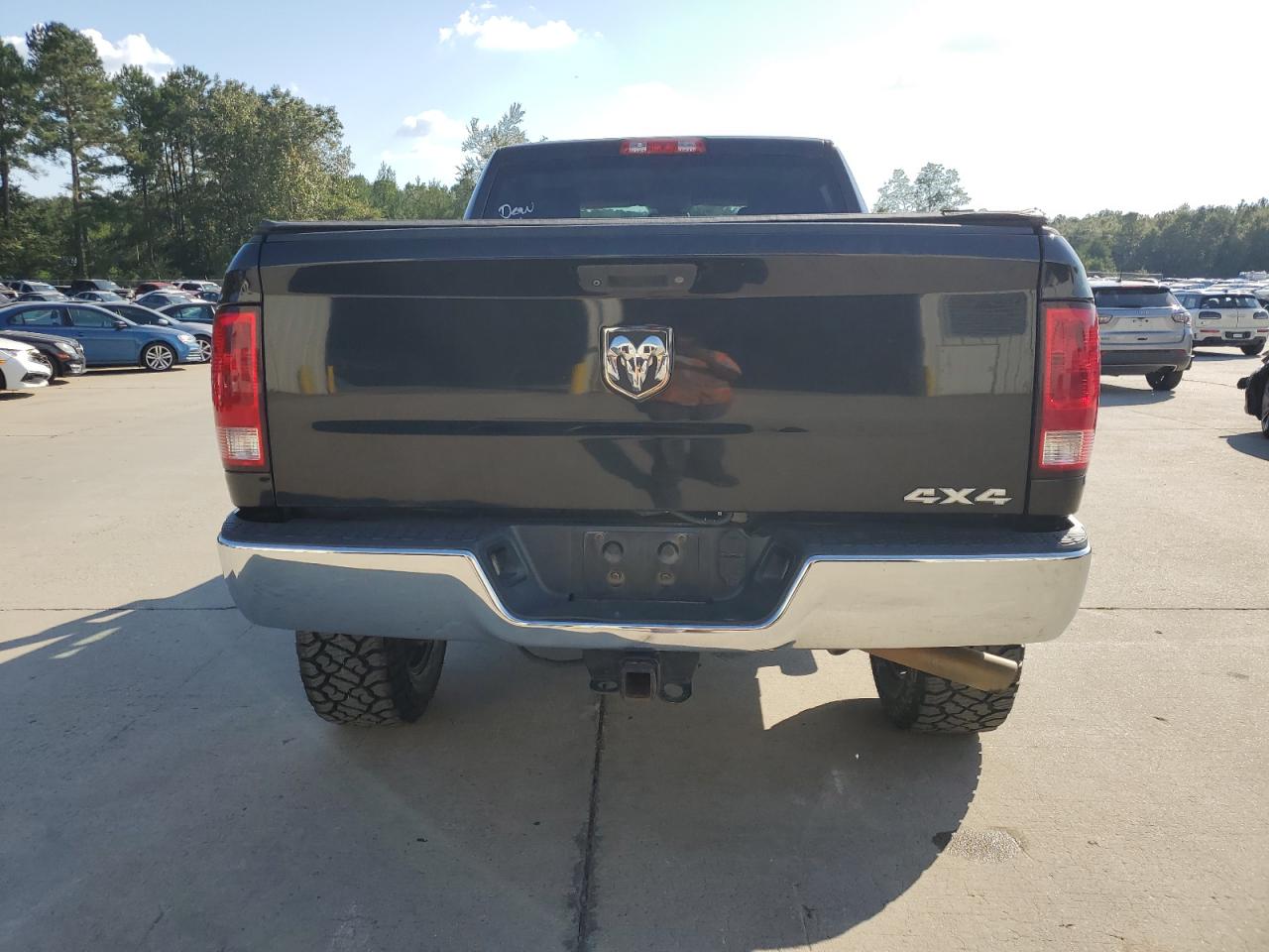 2015 RAM 2500 VIN 3C6UR5CJ7FG659021 Copart auction photo, rear end damage thumbnail 6