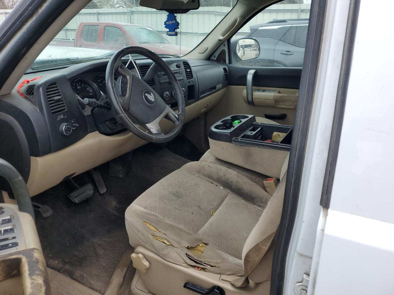 2007 Chevrolet Silverado VIN 2GCEC13C171515273 Copart auction photo, front end / minor dent/scratches damage thumbnail 7