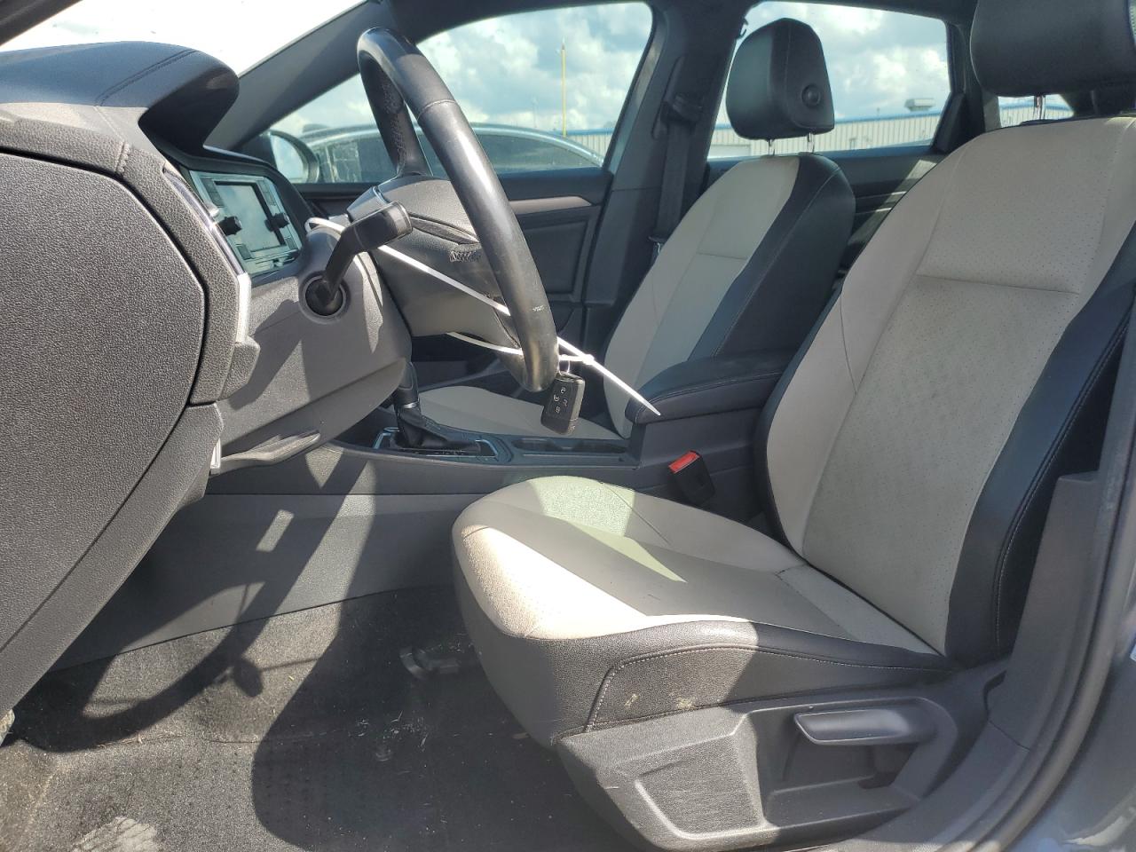 2019 Volkswagen Jetta VIN 3VWC57BU7KM119748 Copart auction photo, side / front end damage thumbnail 7