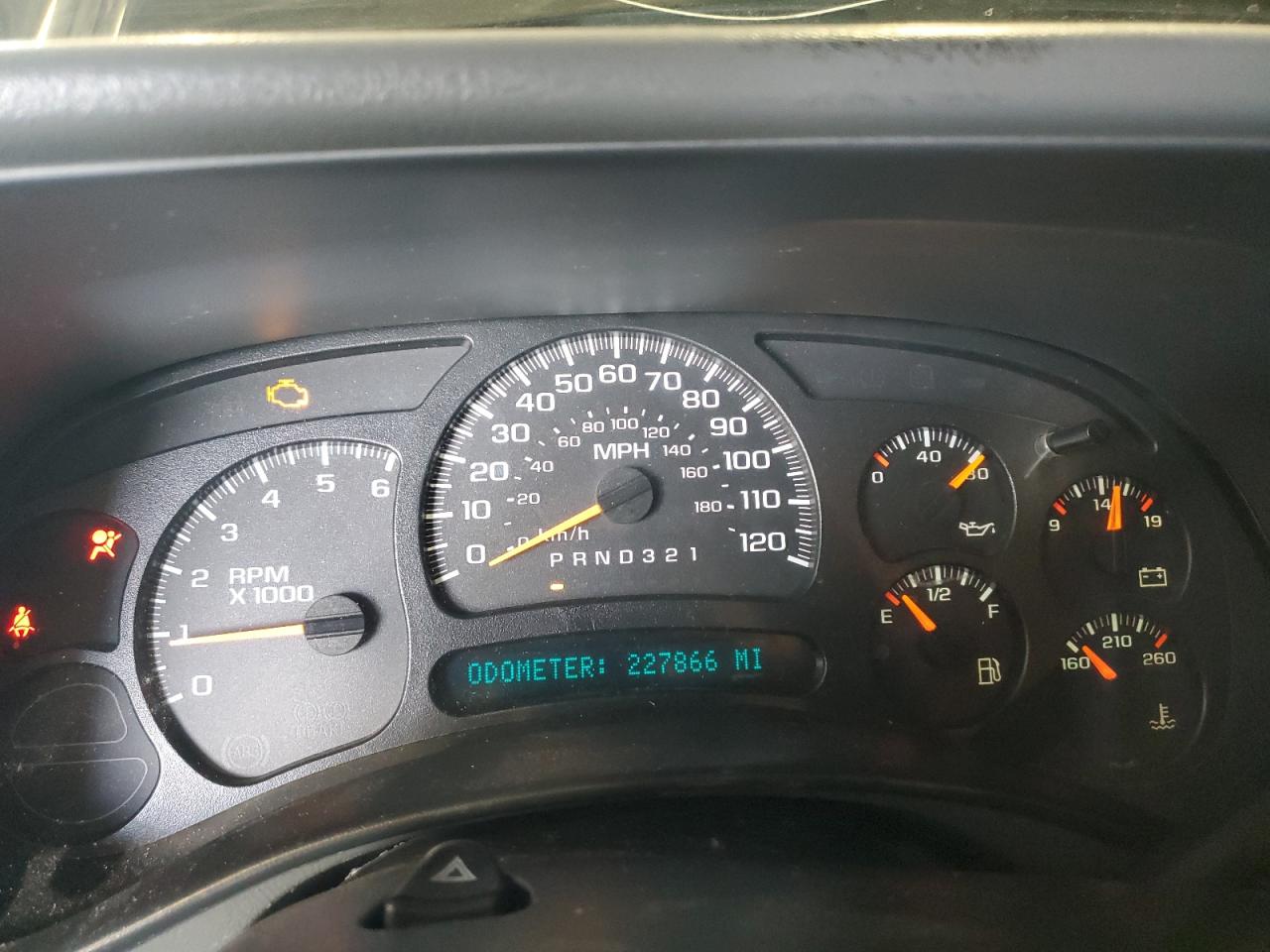 2006 Chevrolet Silverado VIN 2GCEK13Z661260089 Copart auction photo, front end damage thumbnail 9