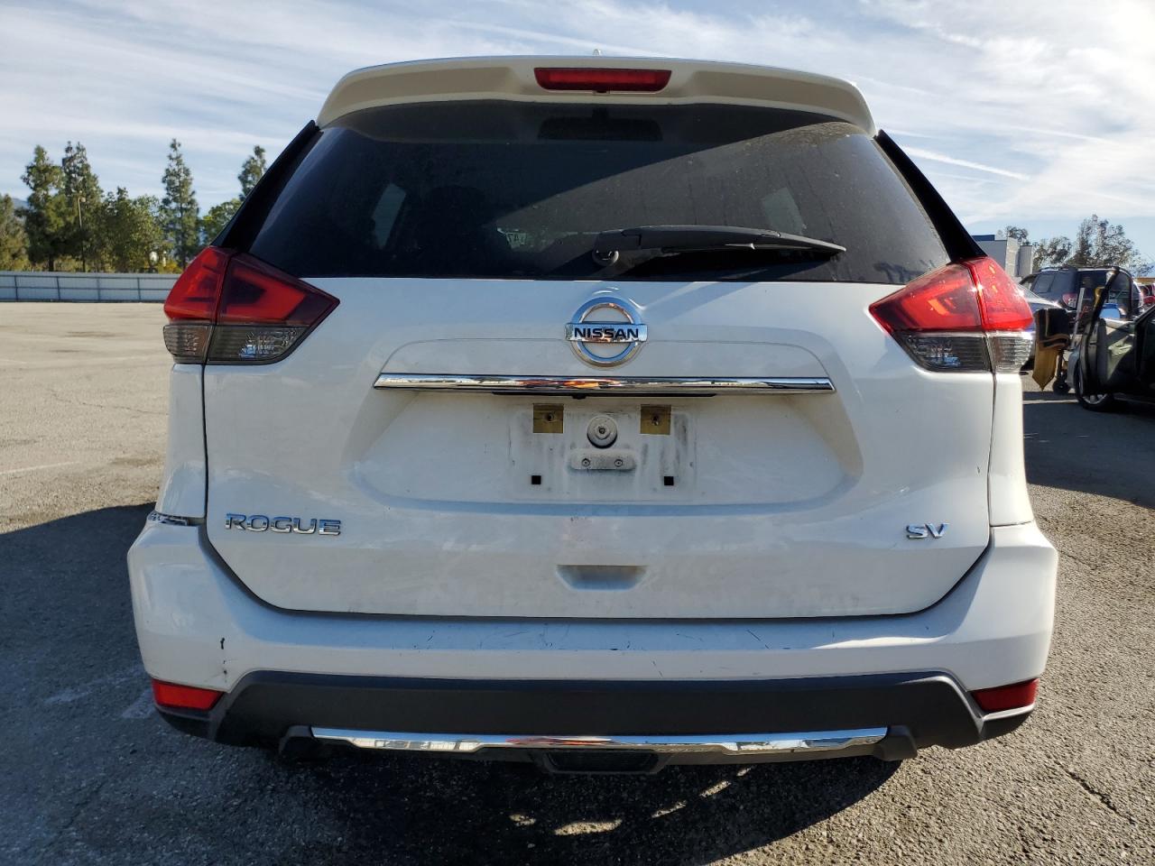 2017 Nissan Rogue VIN KNMAT2MT5HP514280 Copart auction photo, front end damage thumbnail 6