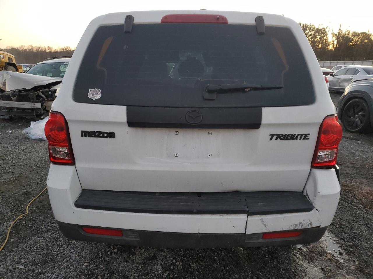 2008 Mazda Tribute VIN 4F2CZ02Z28KM25573 Copart auction photo, rear end damage thumbnail 6