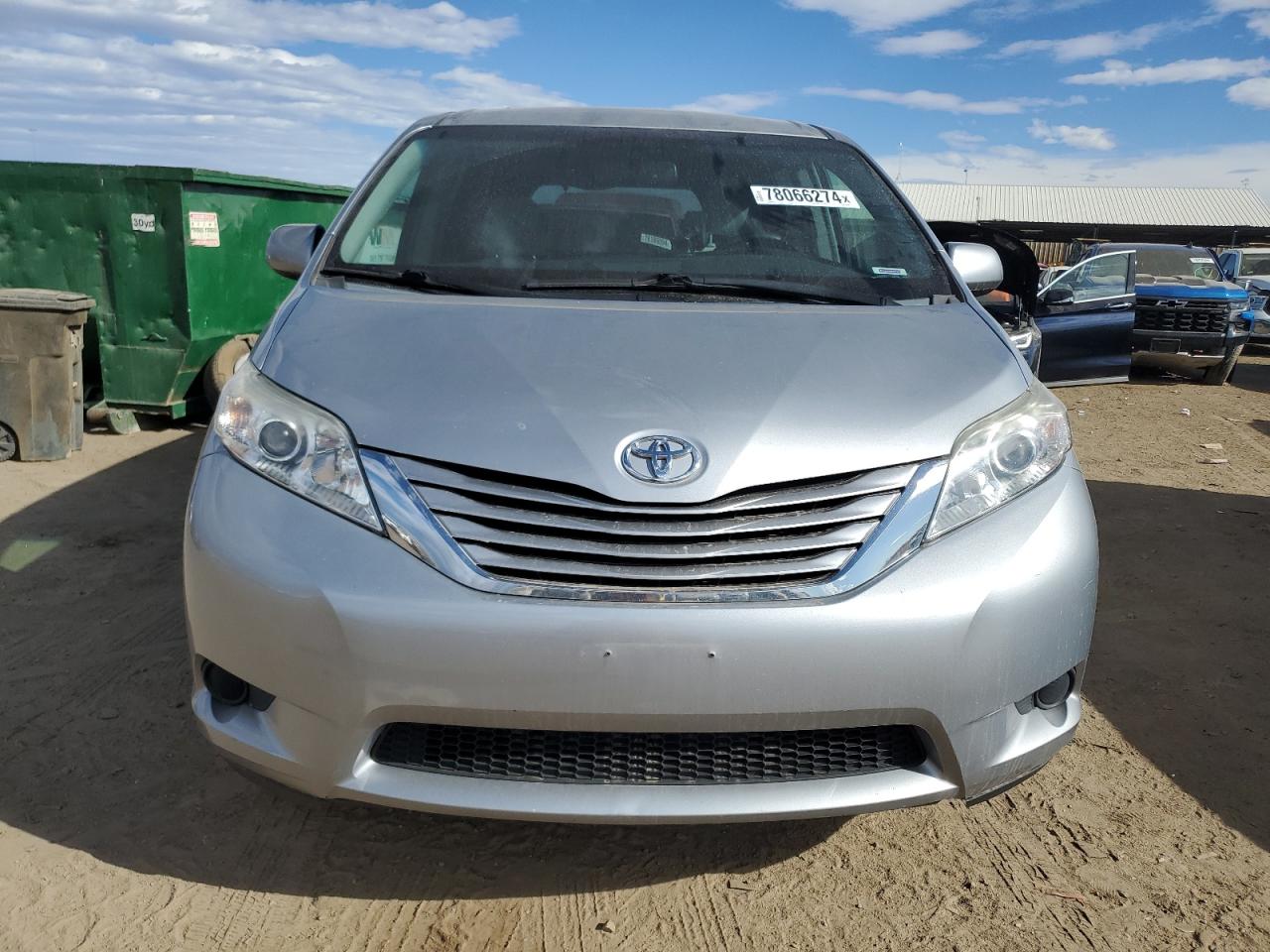 2015 Toyota Sienna VIN 5TDKK3DC1FS579787 Copart auction photo, side damage thumbnail 5