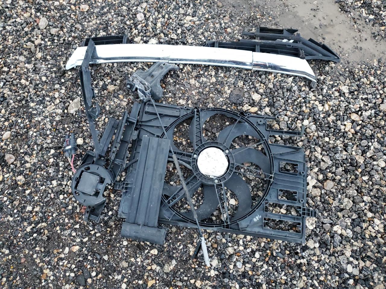 2019 Volkswagen Jetta VIN 3VWC57BU6KM100074 Copart auction photo, front end / mechanical damage thumbnail 12