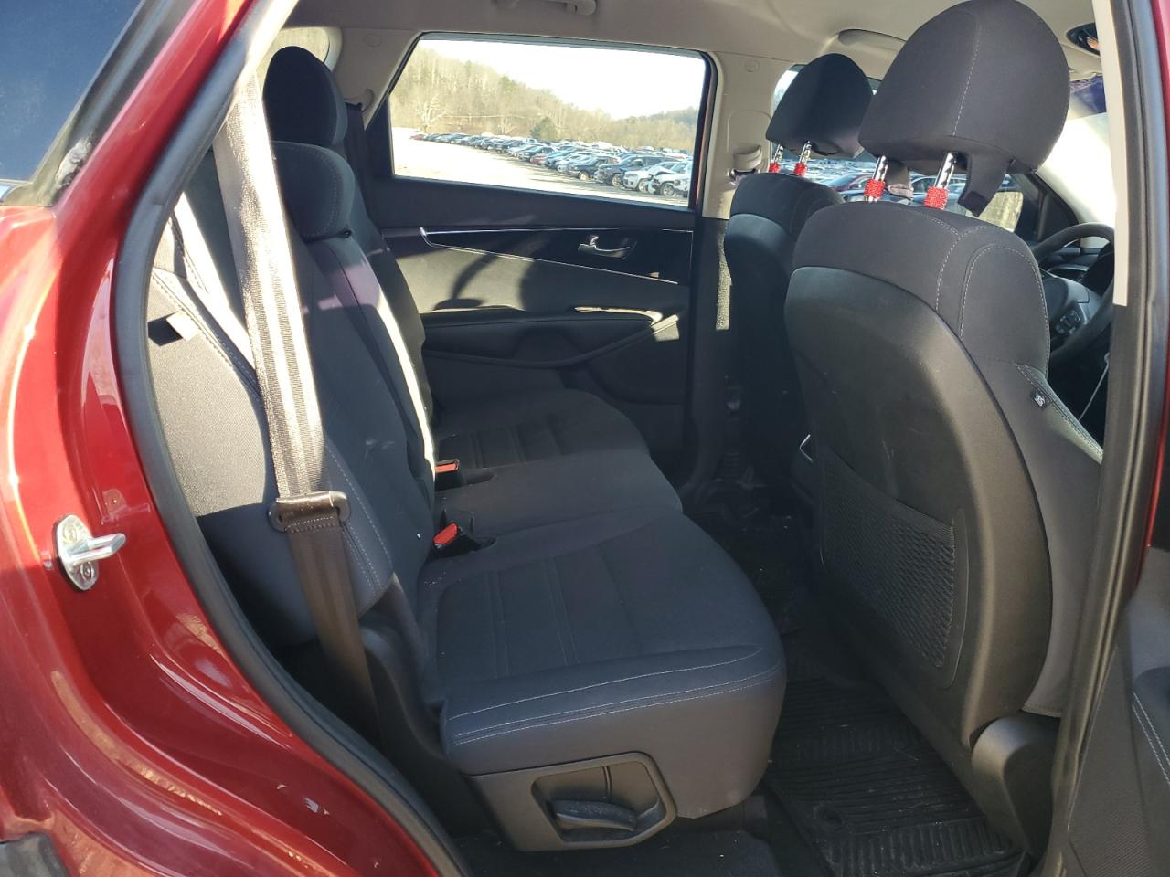 2018 KIA Sorento VIN 5XYPGDA36JG410680 Copart auction photo, front end damage thumbnail 11