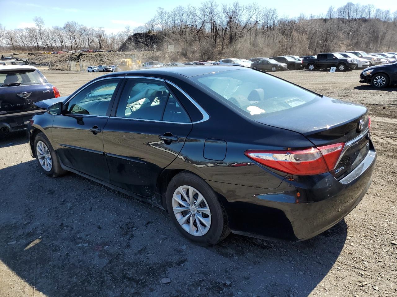 2015 Toyota Camry VIN 4T4BF1FK5FR456942 Copart auction photo, front end / minor dent/scratches damage thumbnail 2