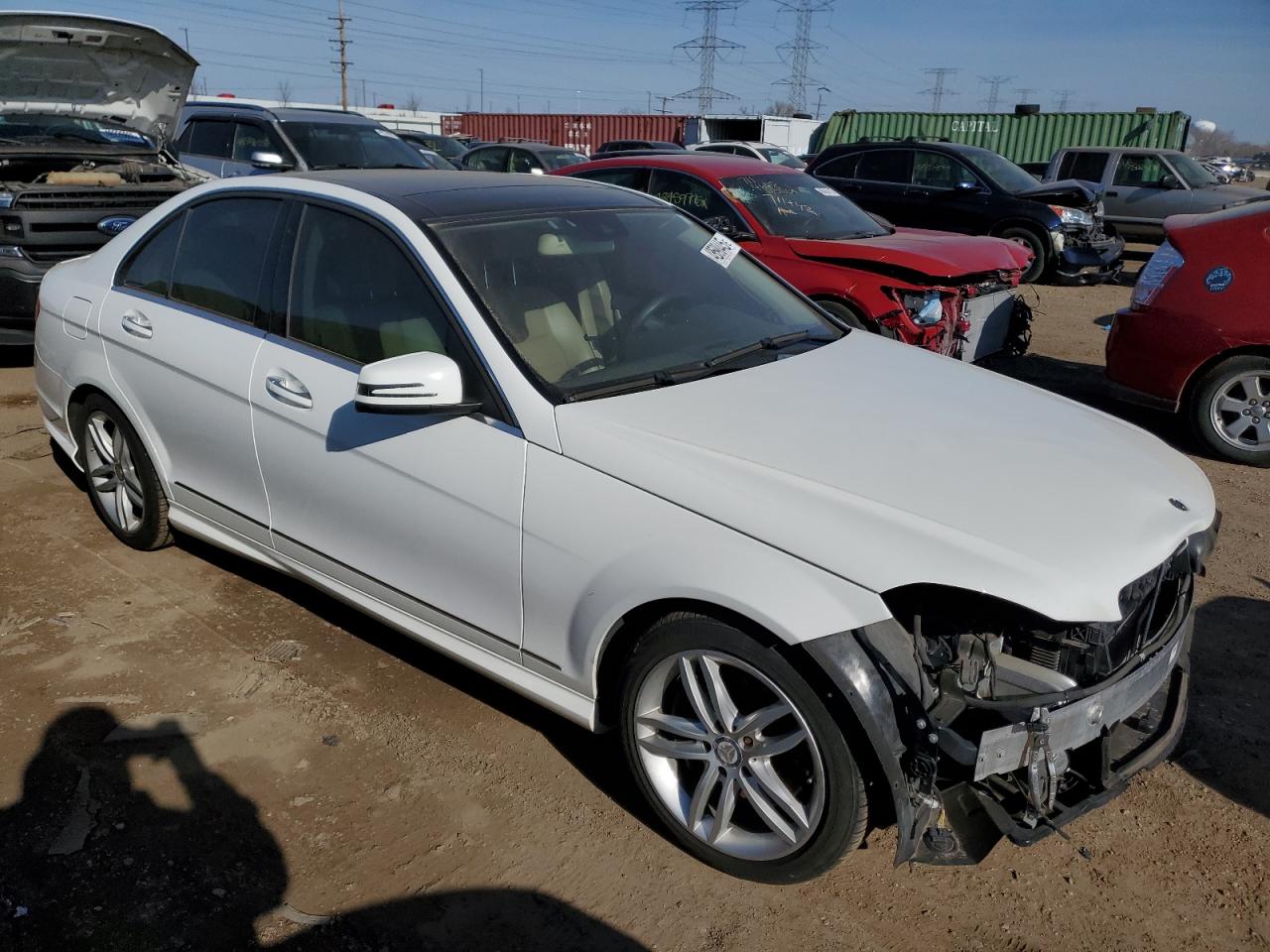 2013 Mercedes-Benz C-klasse VIN WDDGF8ABXDA781613 Copart auction photo, front end / minor dent/scratches damage thumbnail 4