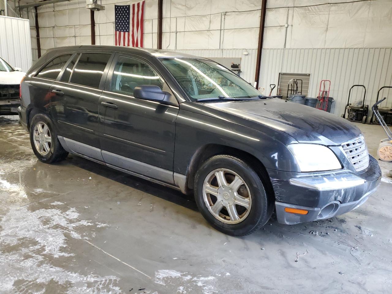 2004 Chrysler Pacifica VIN 2C8GM68494R581859 Copart auction photo, burn - engine / mechanical damage thumbnail 4