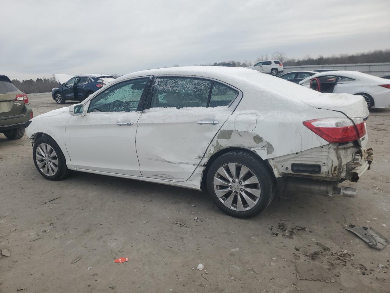 2015 Honda Accord VIN 1HGCR3F88FA019871 Copart auction photo, all over damage thumbnail 2