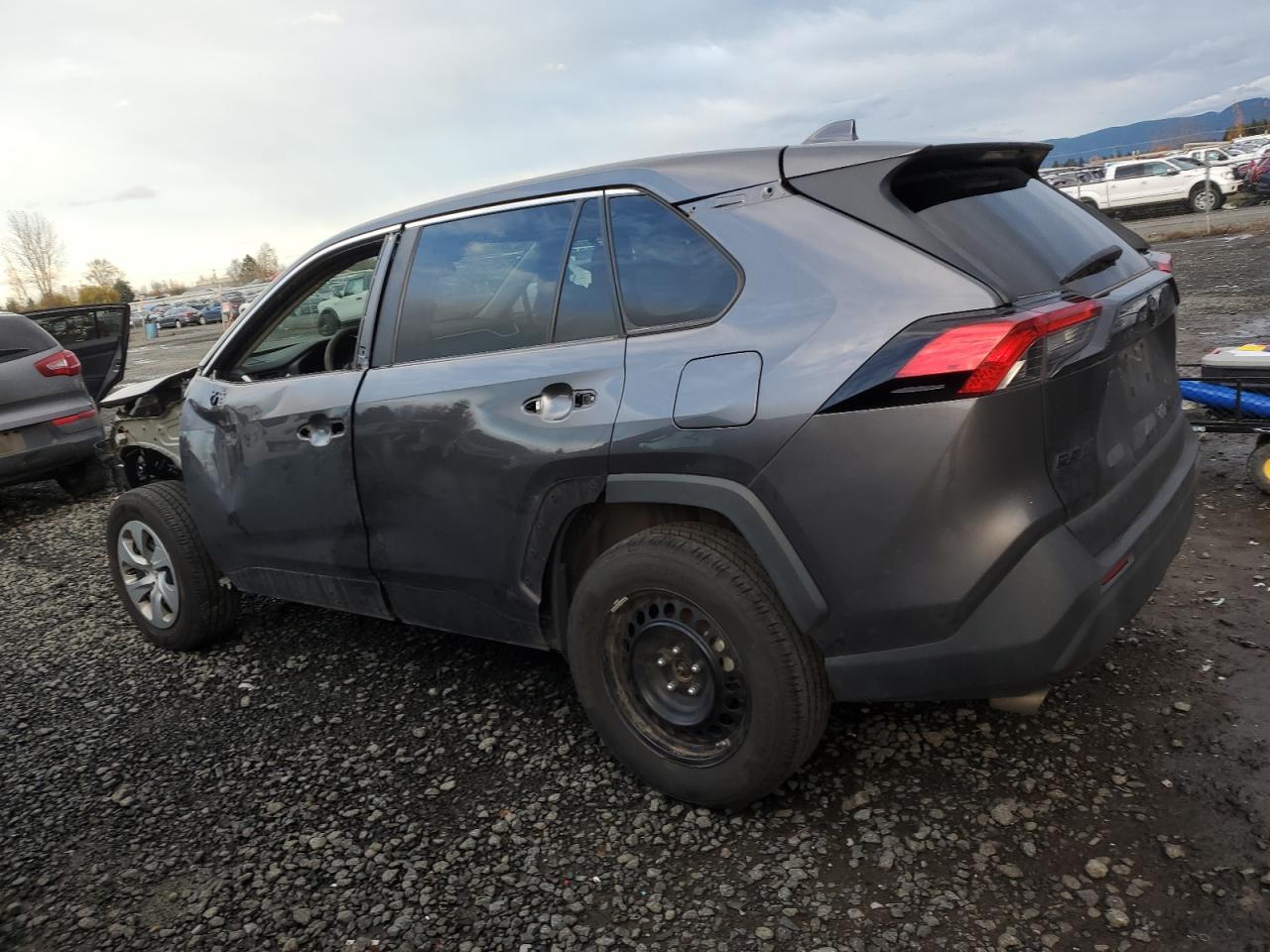 2022 Toyota RAV 4 VIN 2T3G1RFV8NC304488 Copart auction photo, front end / side damage thumbnail 2