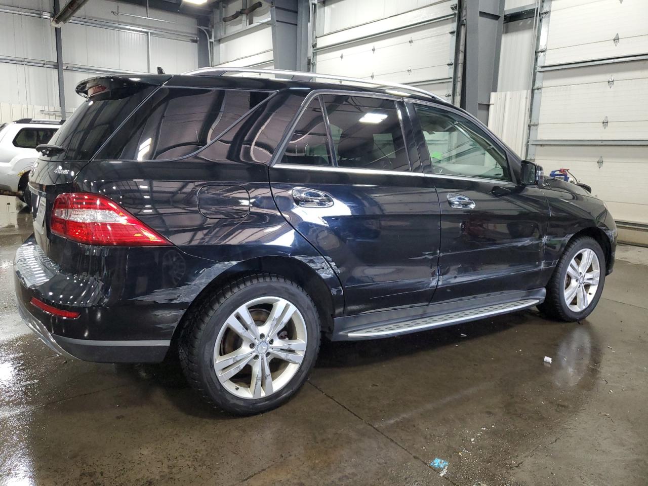 2014 Mercedes-Benz M-klasse VIN 4JGDA5HB9EA365971 Copart auction photo, front end / side damage thumbnail 3