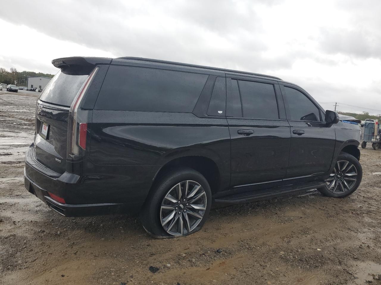 2021 Cadillac Escalade VIN 1GYS4PKL2MR311955 Copart auction photo, front end / side damage thumbnail 3