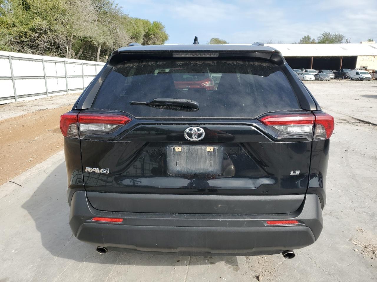 2019 Toyota RAV 4 VIN JTMH1RFV8KD033234 Copart auction photo, front end / minor dent/scratches damage thumbnail 6
