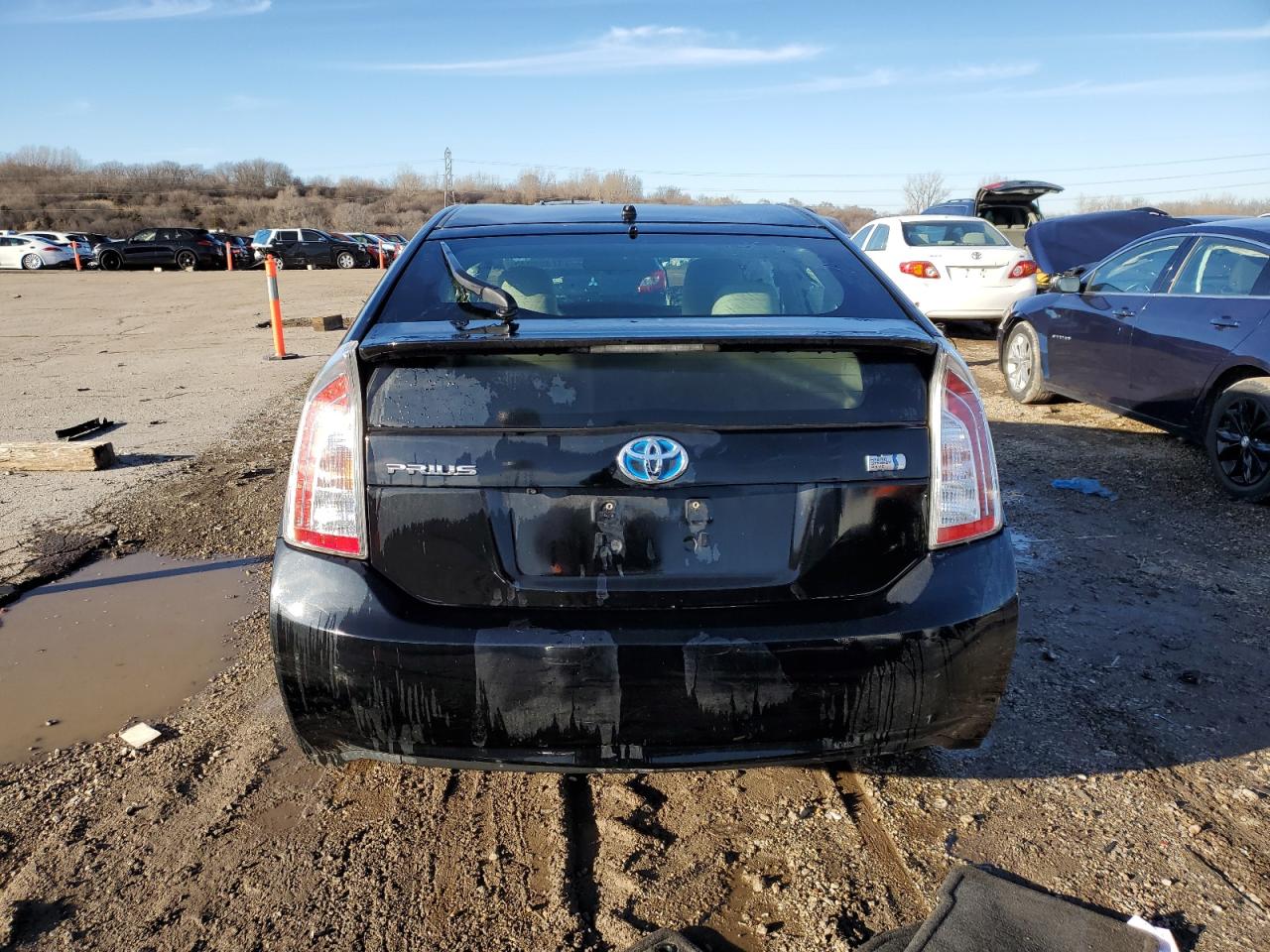 2015 Toyota Prius VIN JTDKN3DU6F0439429 Copart auction photo, side / front end damage thumbnail 6