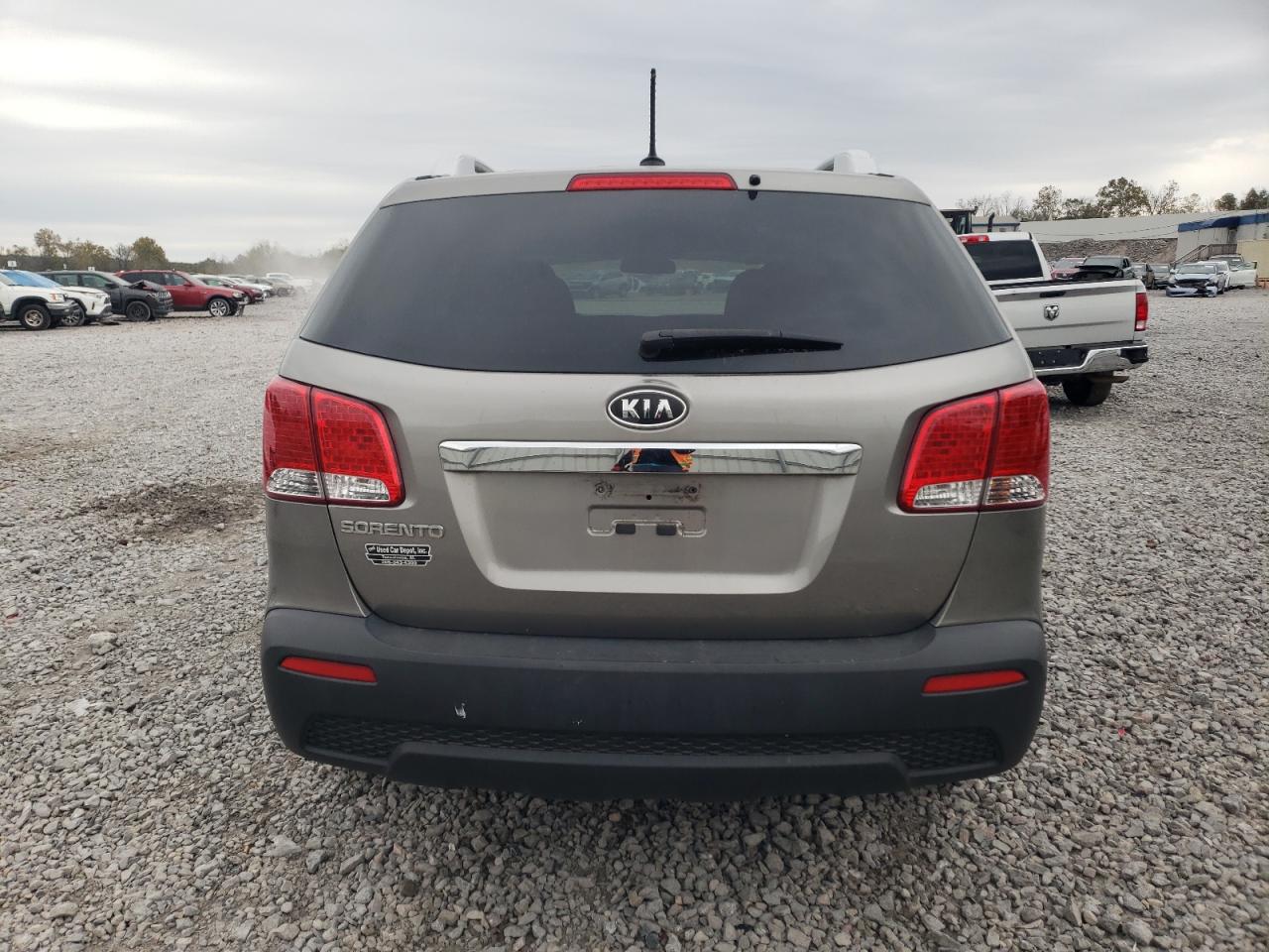 2013 KIA Sorento VIN 5XYKT4A23DG338323 Copart auction photo, front end damage thumbnail 6