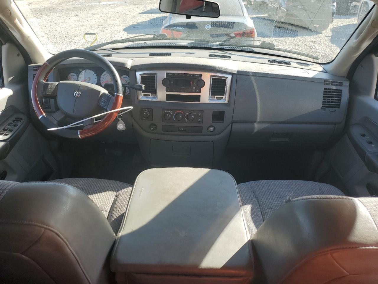 2008 Dodge RAM VIN 1D7HU18268J227045 Copart auction photo, minor dent/scratches damage thumbnail 8