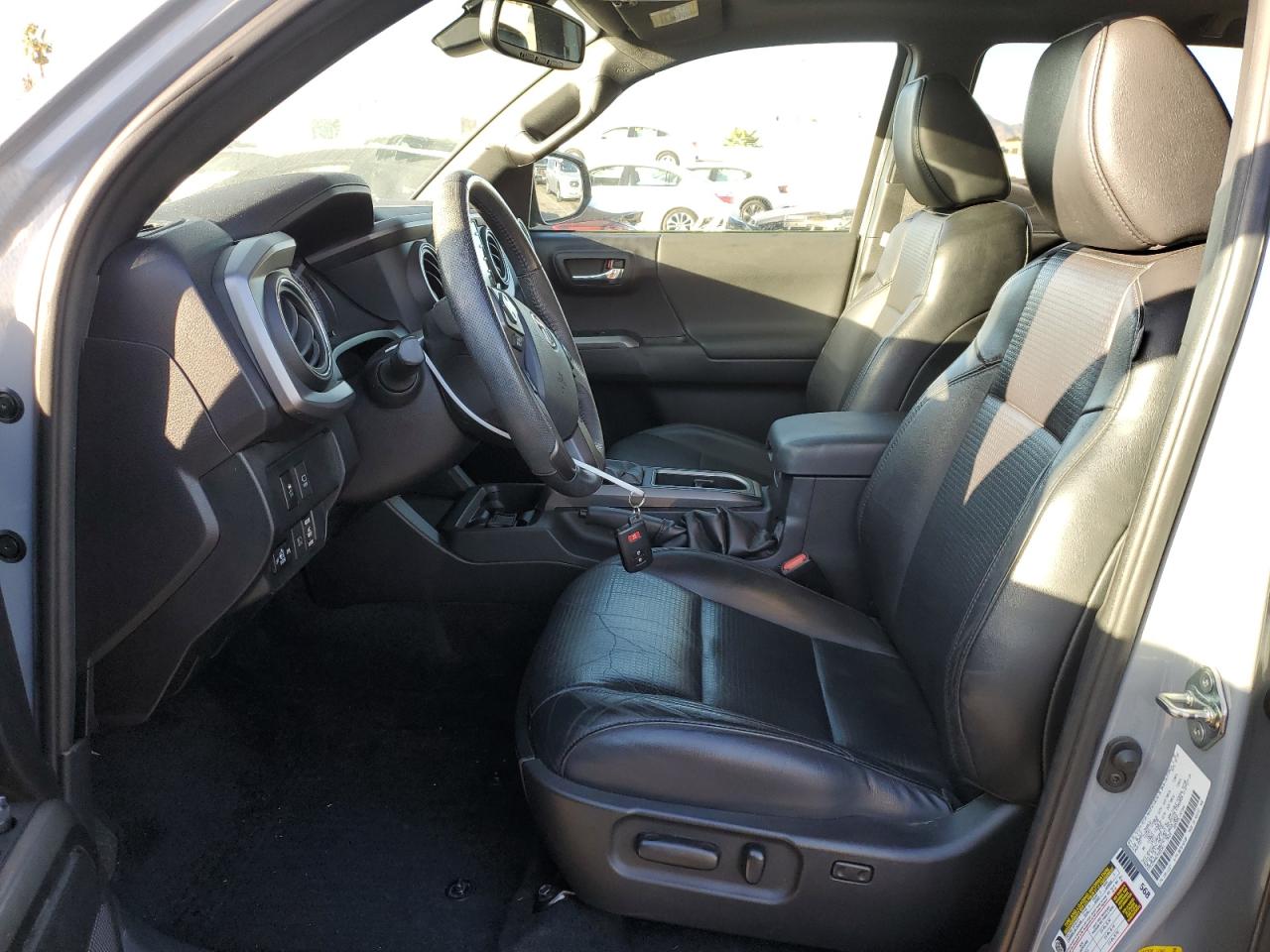 2020 Toyota Tacoma VIN 3TMCZ5AN6LM325361 Copart auction photo, rear end / minor dent/scratches damage thumbnail 7