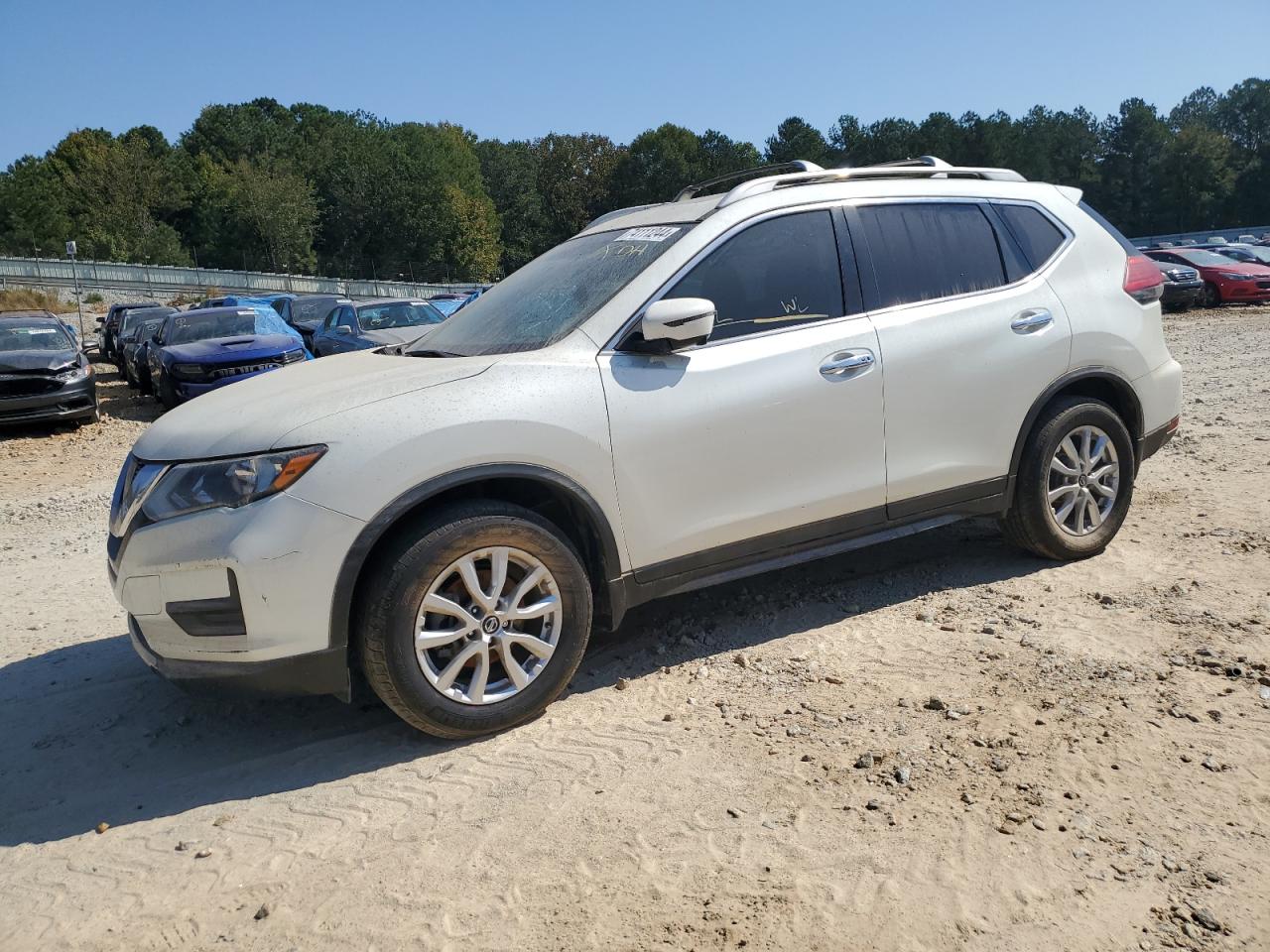 2017 Nissan Rogue VIN 5N1AT2MV6HC827651