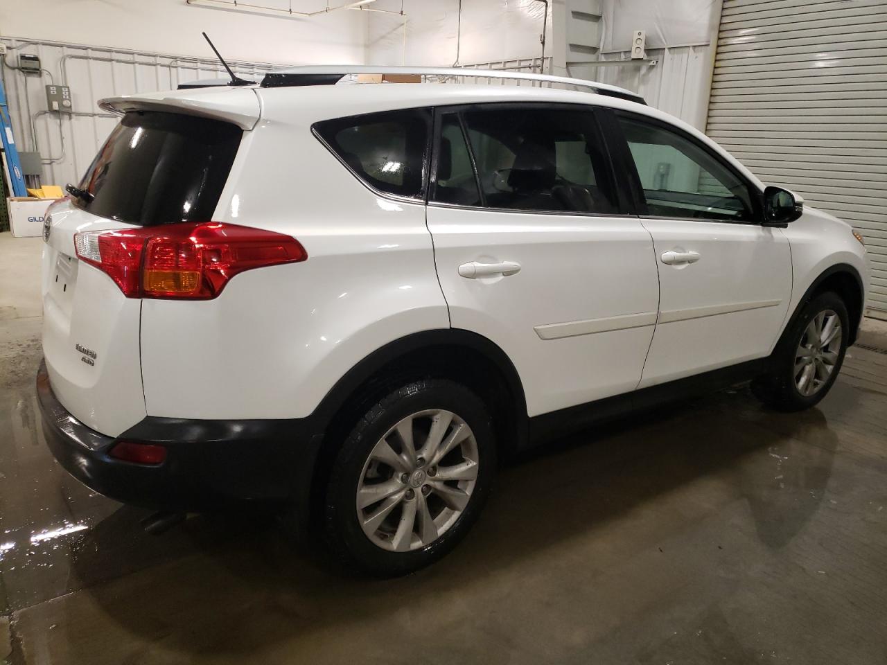 2013 Toyota RAV 4 VIN 2T3DFREVXDW007404 Copart auction photo, rear end / front end damage thumbnail 3