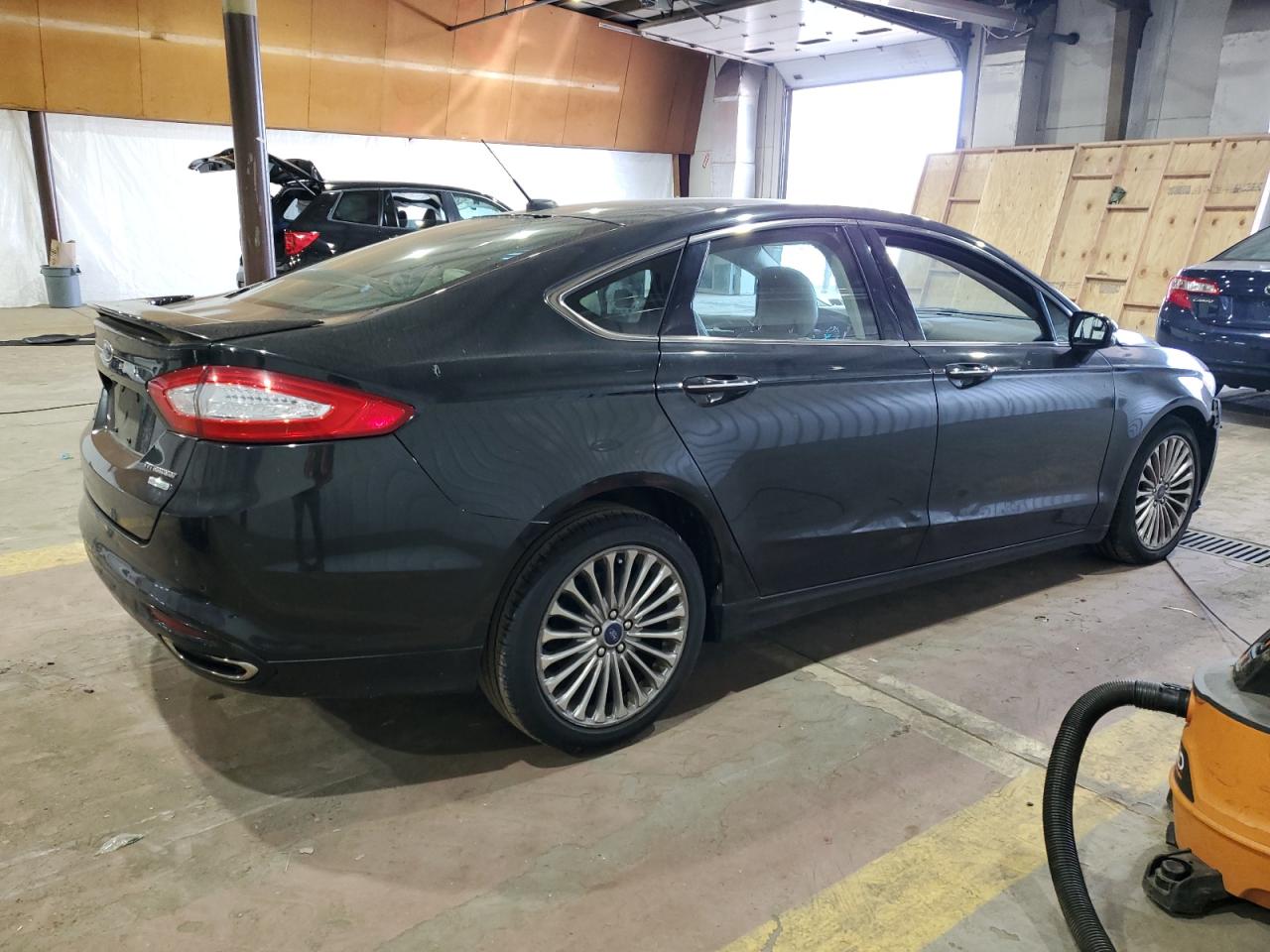 2014 Ford Fusion VIN 3FA6P0K93ER358157 Copart auction photo, front end / side damage thumbnail 3