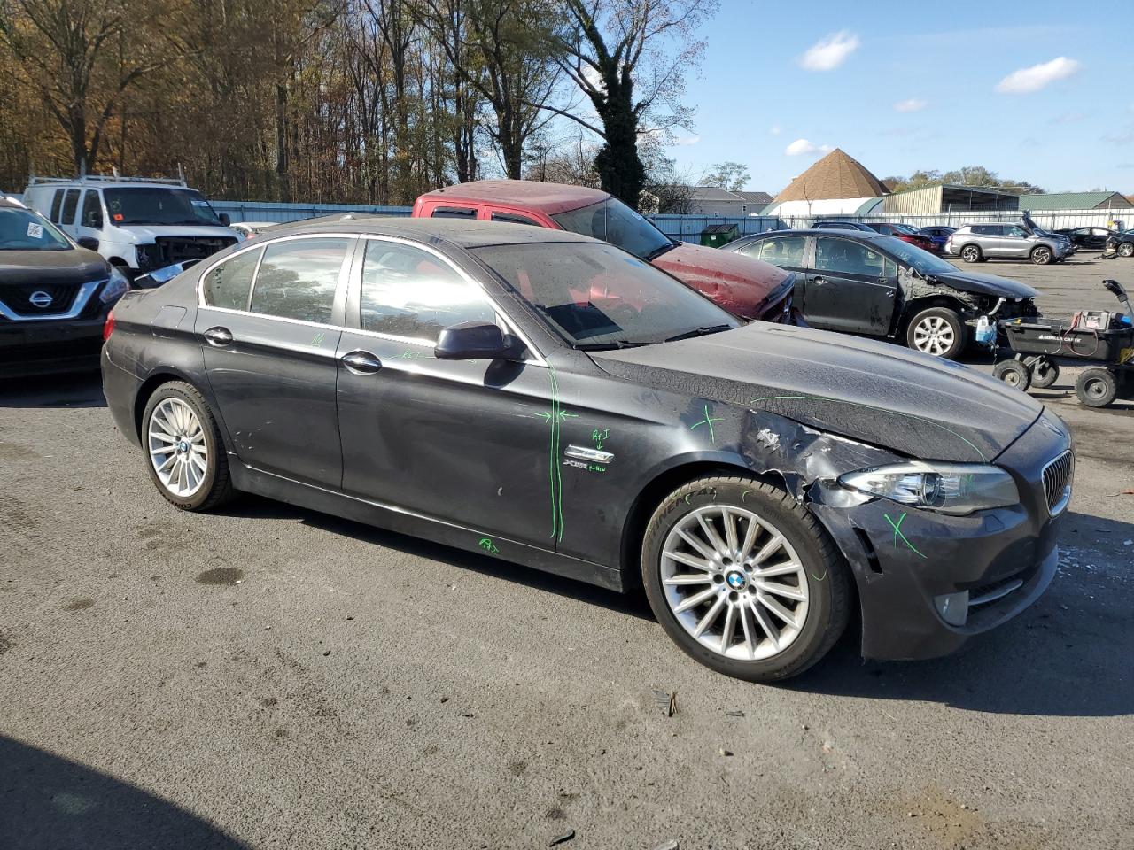 2011 BMW 5er VIN WBAFU7C5XBDU53825 Copart auction photo, front end damage thumbnail 4