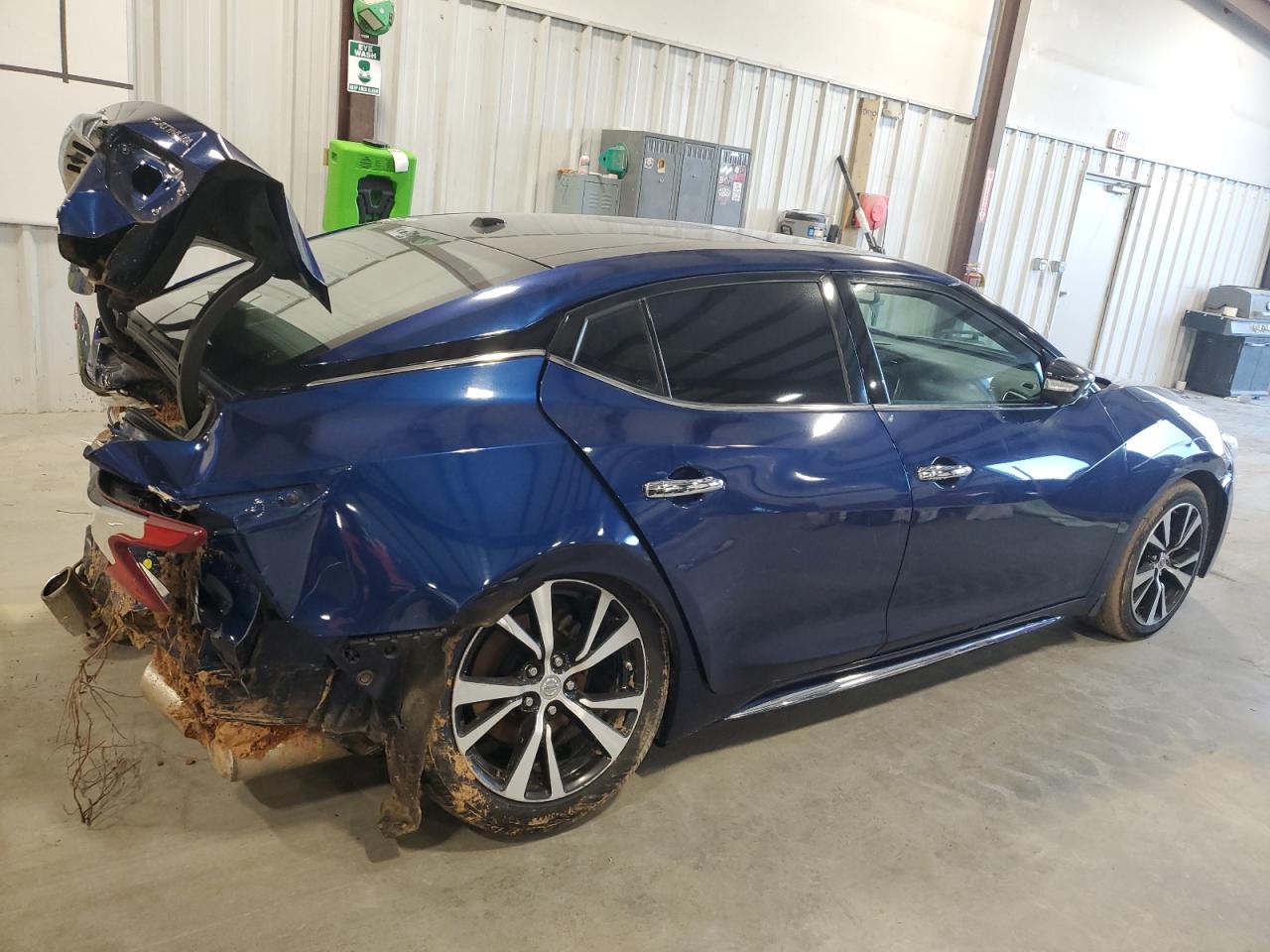 2018 Nissan Maxima VIN 1N4AA6AP2JC394655 Copart auction photo, rear end / side damage thumbnail 3