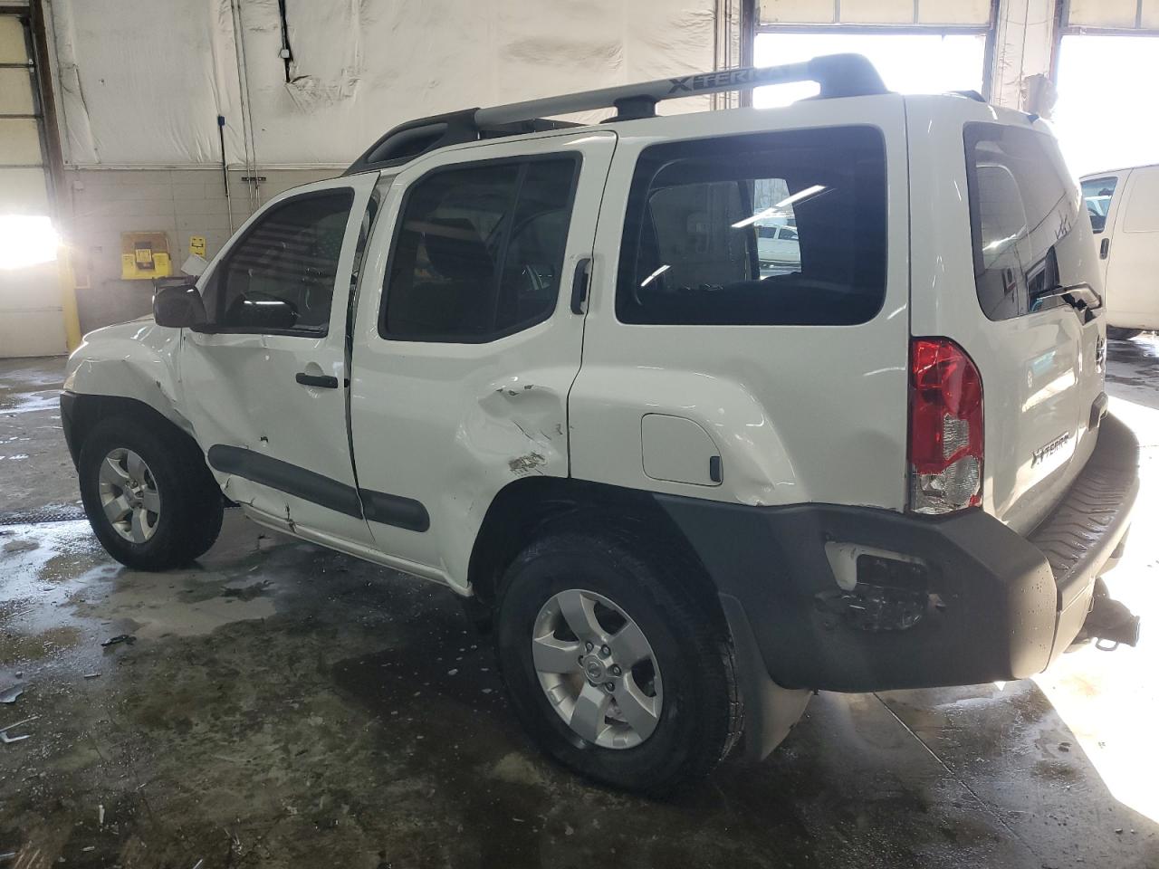 2013 Nissan XTerra VIN 5N1AN0NW1DN813550 Copart auction photo, side / front end damage thumbnail 2