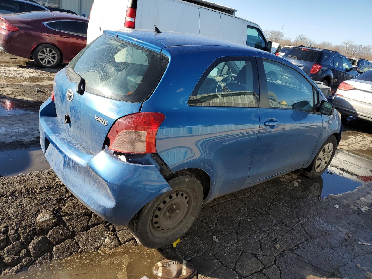 2007 Toyota Yaris VIN JTDJT923175104890 Copart auction photo, all over damage thumbnail 3