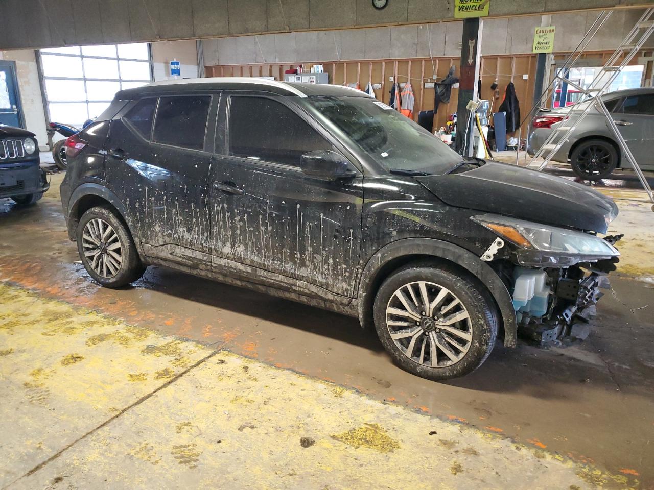 2023 Nissan Kicks VIN 3N1CP5CV5PL532910 Copart auction photo, front end / minor dent/scratches damage thumbnail 4