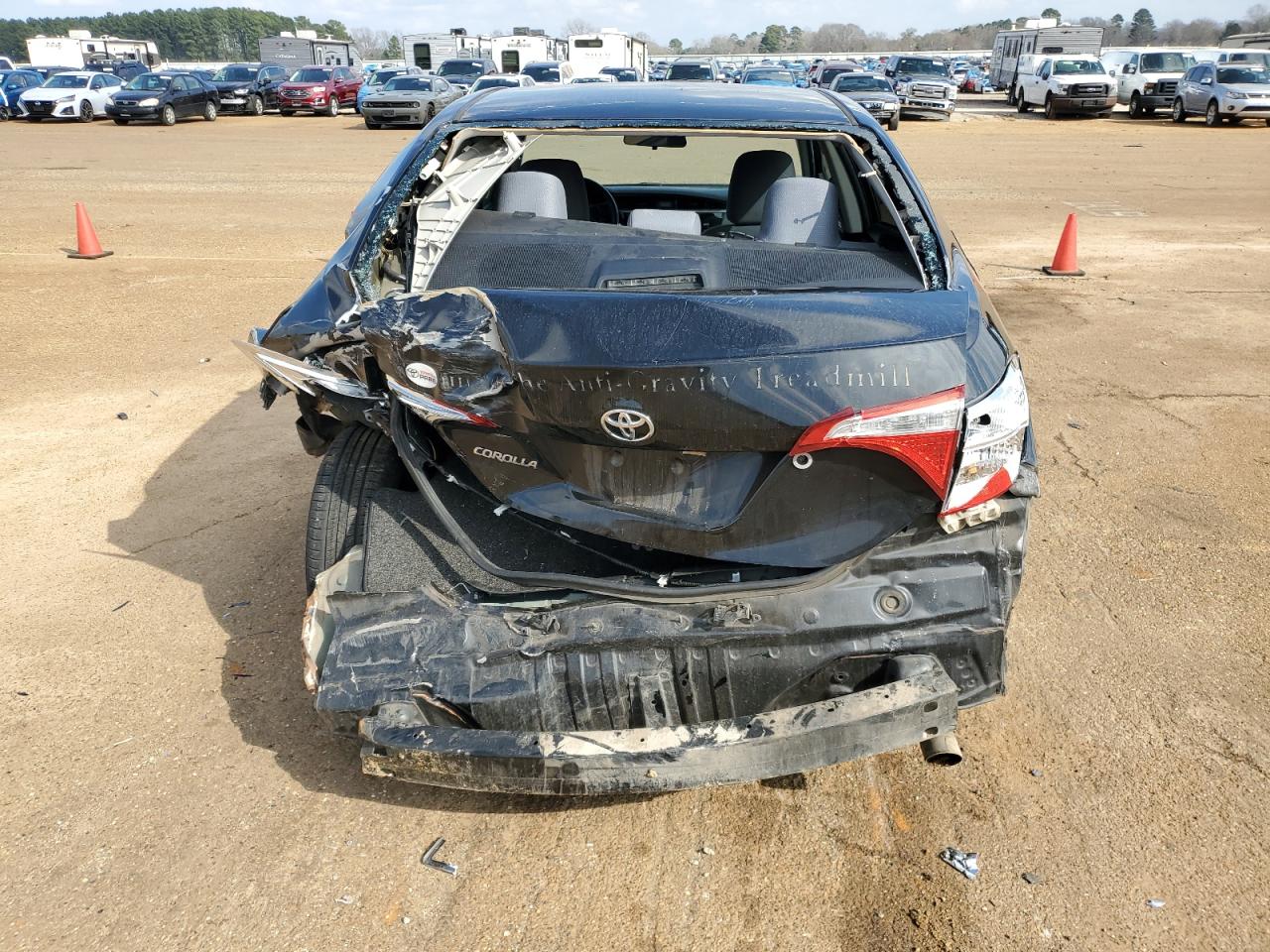 2015 Toyota Corolla VIN 5YFBURHE0FP258065 Copart auction photo, rear end / minor dent/scratches damage thumbnail 6
