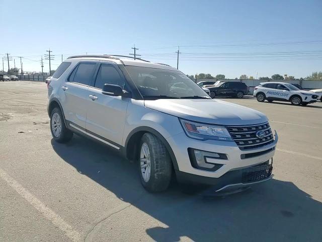 2016 Ford Explorer VIN 1FM5K7D80GGB95572 Copart auction photo, front end / side damage thumbnail 11