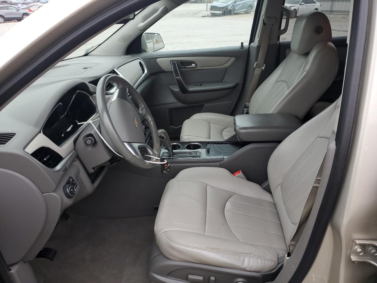 2015 Chevrolet Traverse VIN 1GNKRJKDXFJ374078 Copart auction photo, front end damage thumbnail 7