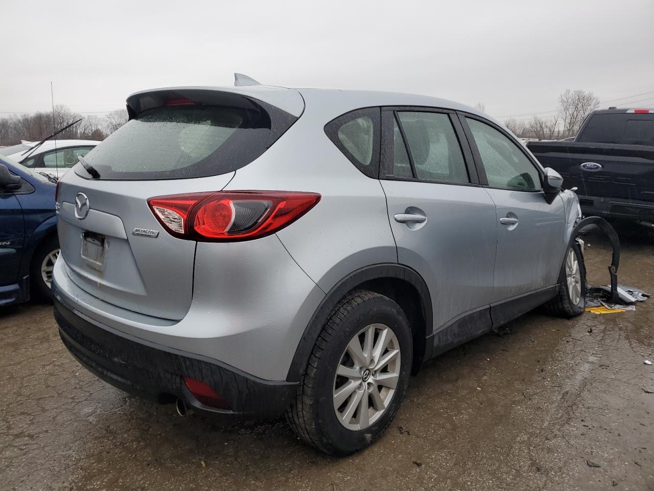 2016 Mazda CX-5 VIN JM3KE4BY3G0622484 Copart auction photo, front end damage thumbnail 3