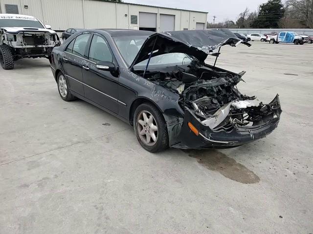 2004 Mercedes-Benz C-klasse VIN WDBRF61J54E016282 Copart auction photo, front end damage thumbnail 11