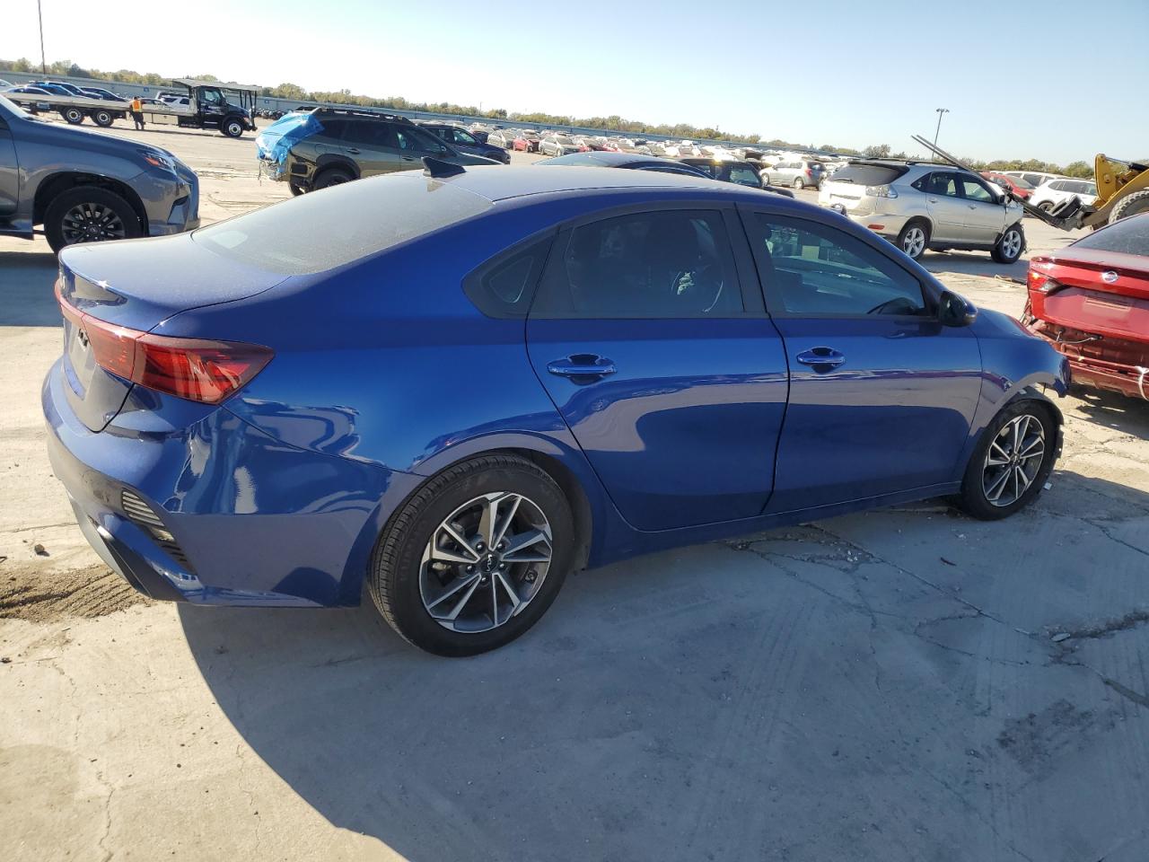 2023 KIA Forte VIN 3KPF24AD4PE648326 Copart auction photo, front end damage thumbnail 3