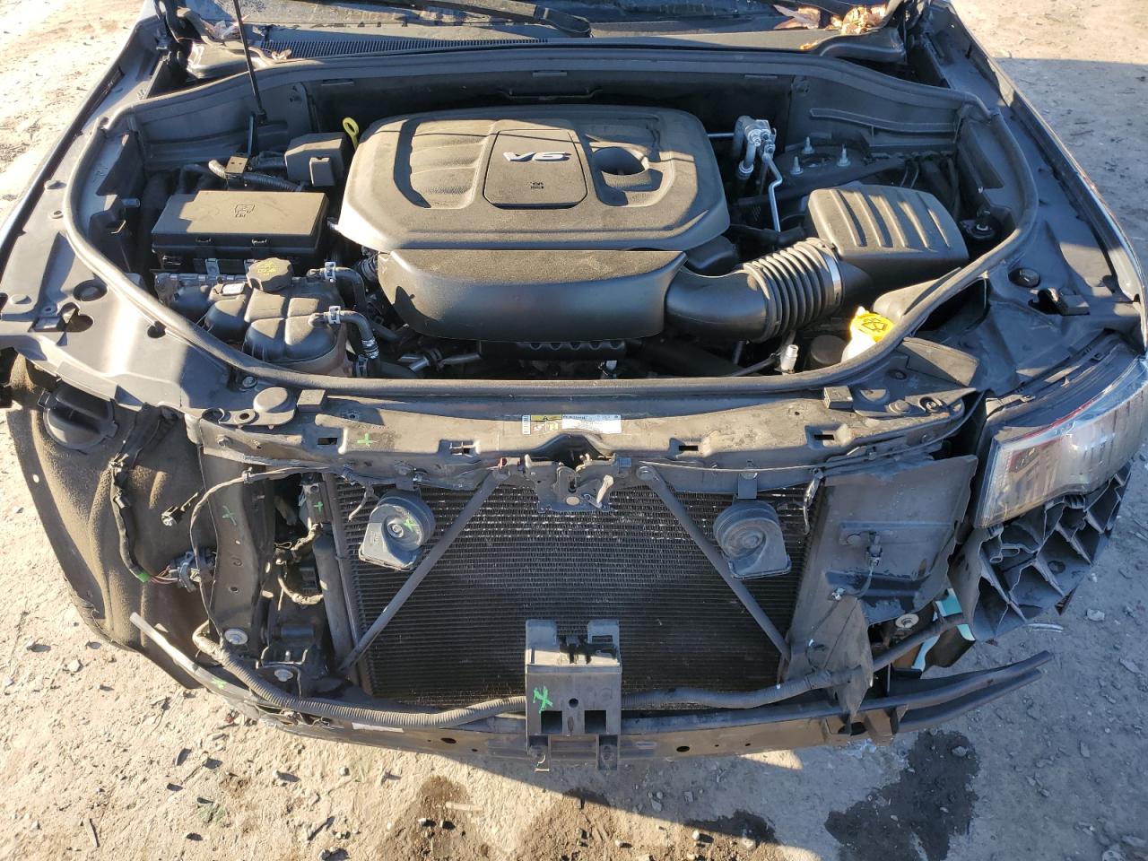 2018 Jeep Grand Cherokee VIN 1C4RJFAG2JC120594 Copart auction photo, front end / side damage thumbnail 13