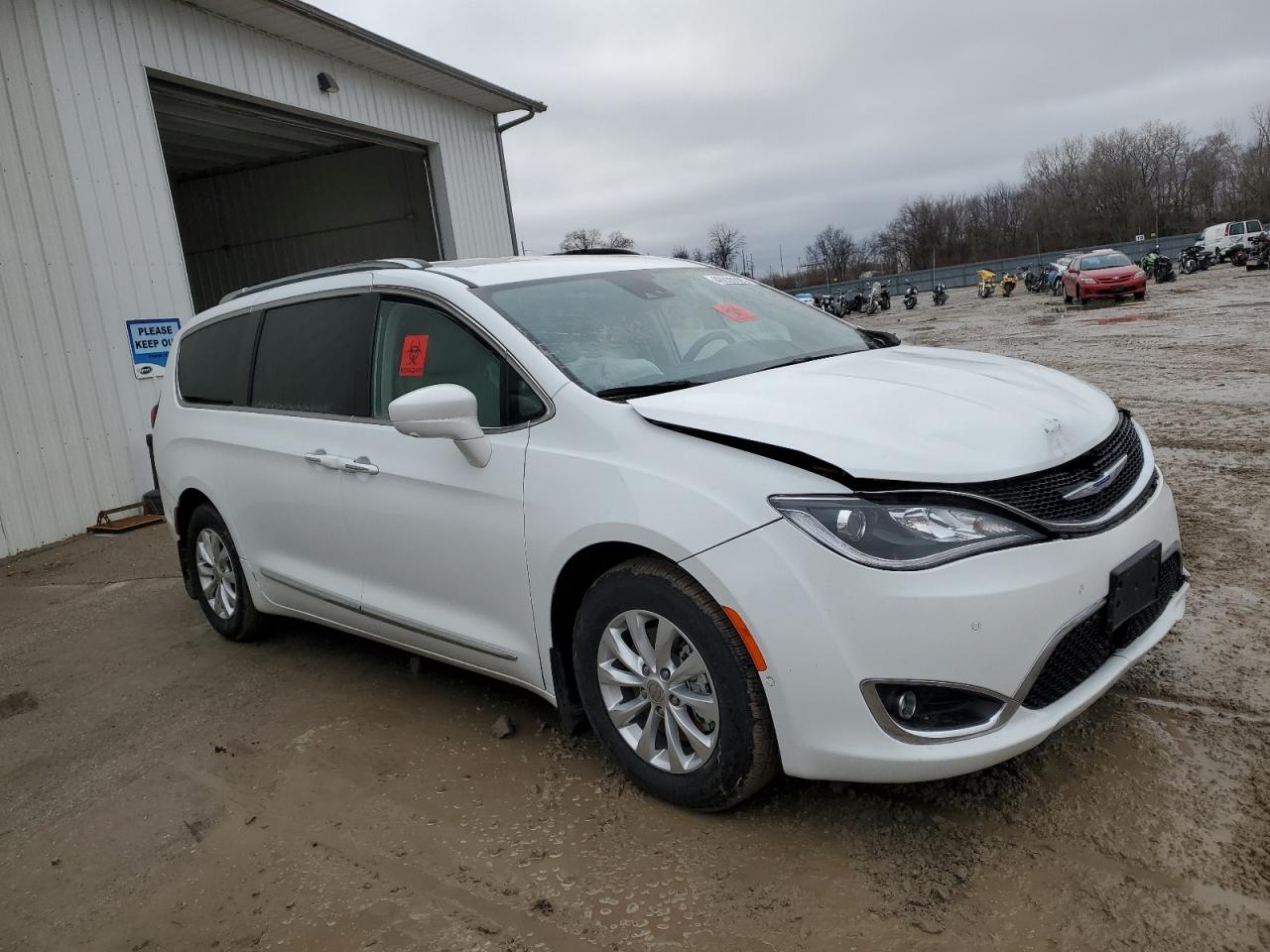 2019 Chrysler Pacifica VIN 2C4RC1BG1KR559774 Copart auction photo, front end / undercarriage damage thumbnail 4
