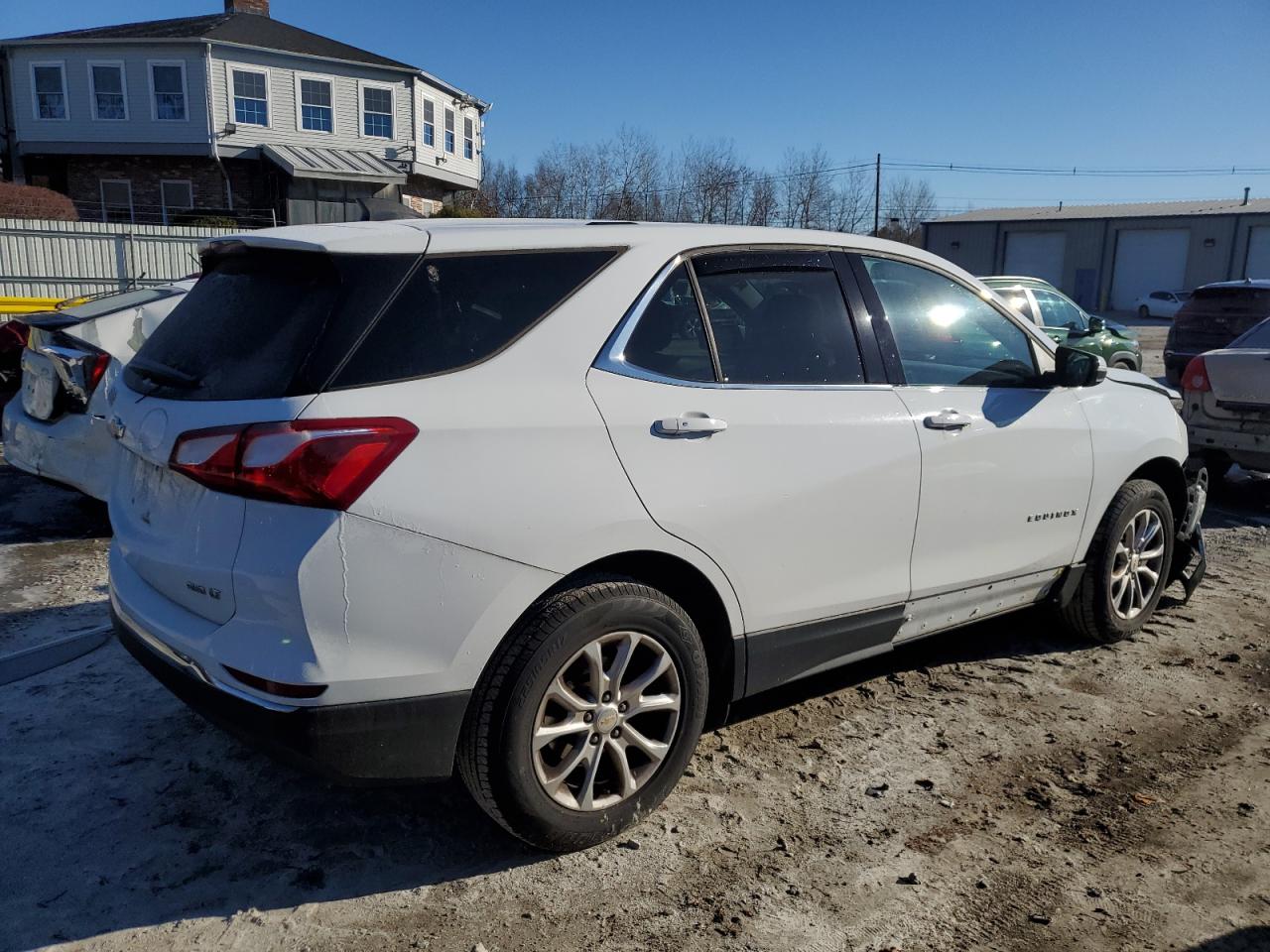 2019 Chevrolet Equinox VIN 2GNAXUEV8K6111943 Copart auction photo, front end damage thumbnail 3